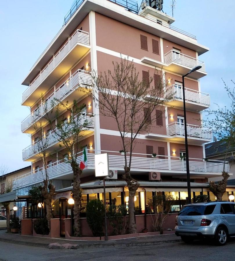 Hotel La Torre Червия Екстериор снимка