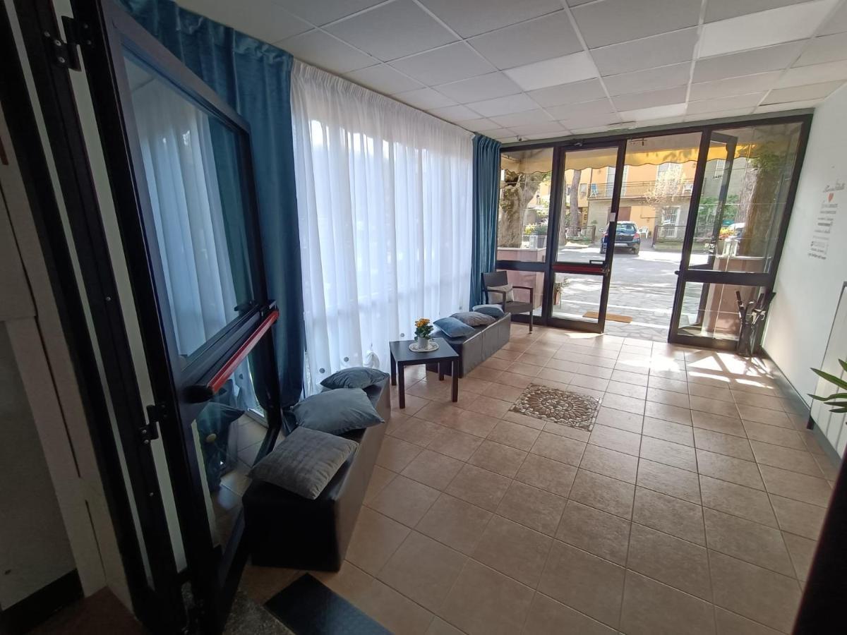 Hotel La Torre Червия Екстериор снимка