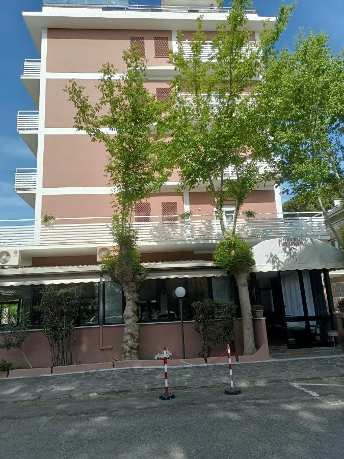 Hotel La Torre Червия Екстериор снимка